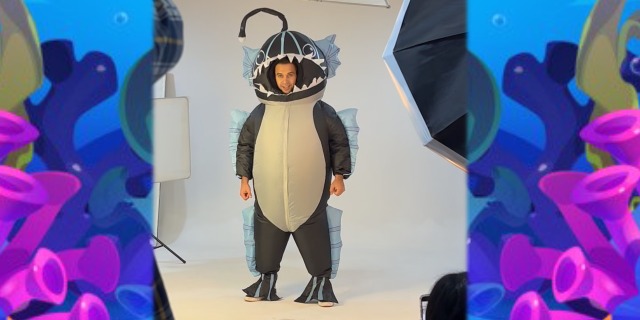 Disfraz inflable de pez rape para niños miniatura 7