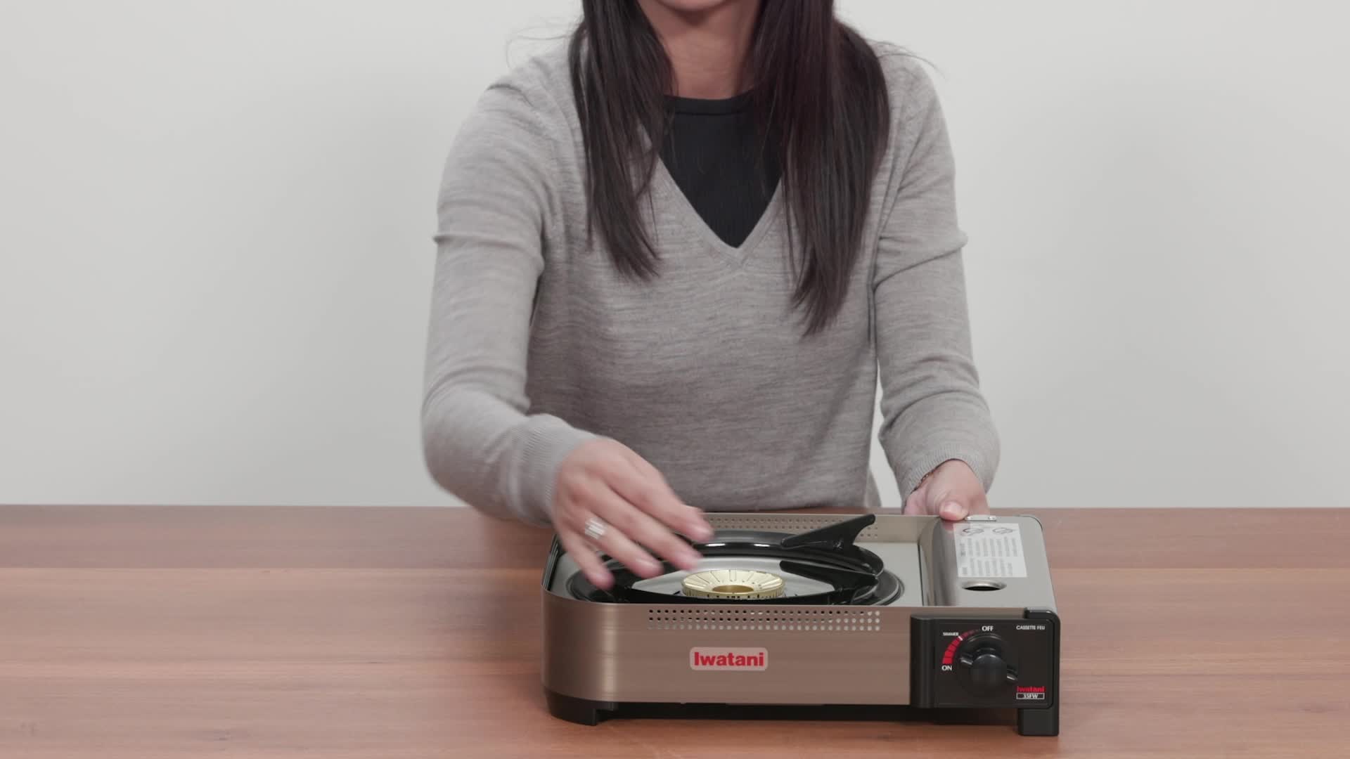 完売品 supreme Iwatani PortableButaneStove Supreme Iwatani Portable Butane Stove (SS25) - $118