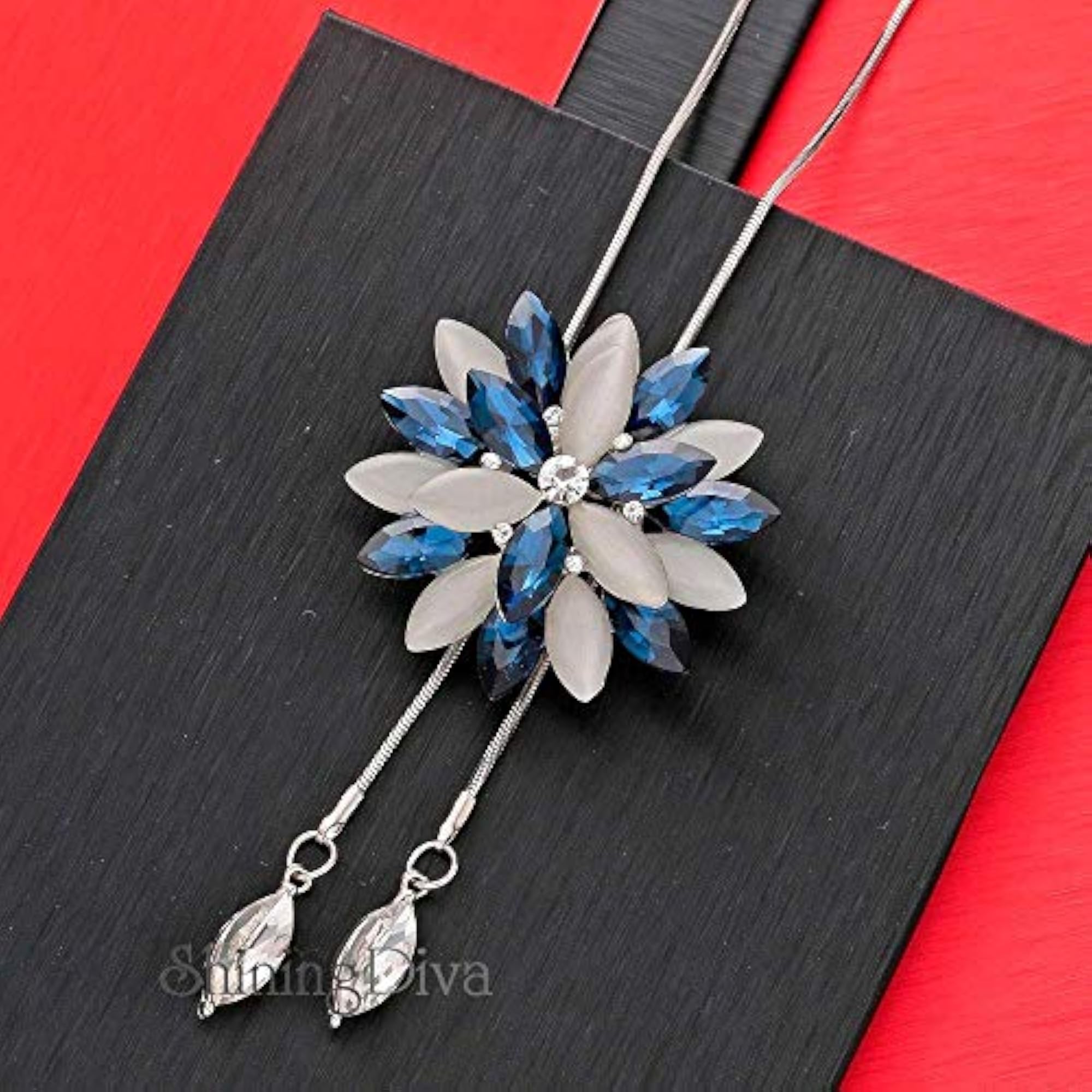 Women's Stylish Crystal Flower Silver Plated Pendant Necklace
