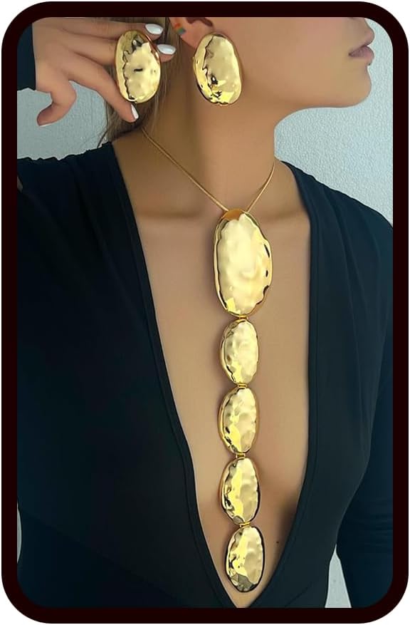 Chunky Statement Jewelry Set – Oversized Geometric Hammered Gold Earrings and Pendant, Trendy Fashion Accessory for Women, Party Outfit Highlight