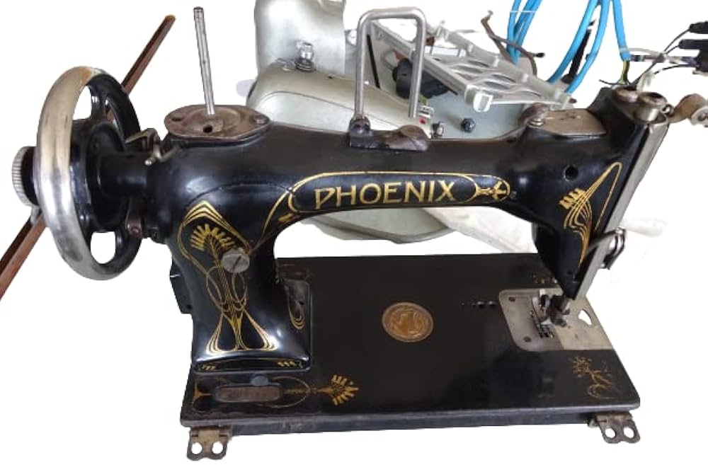 VERY RARE Vintage PHOENIX Sewing Machine : Amazon.ca: Home