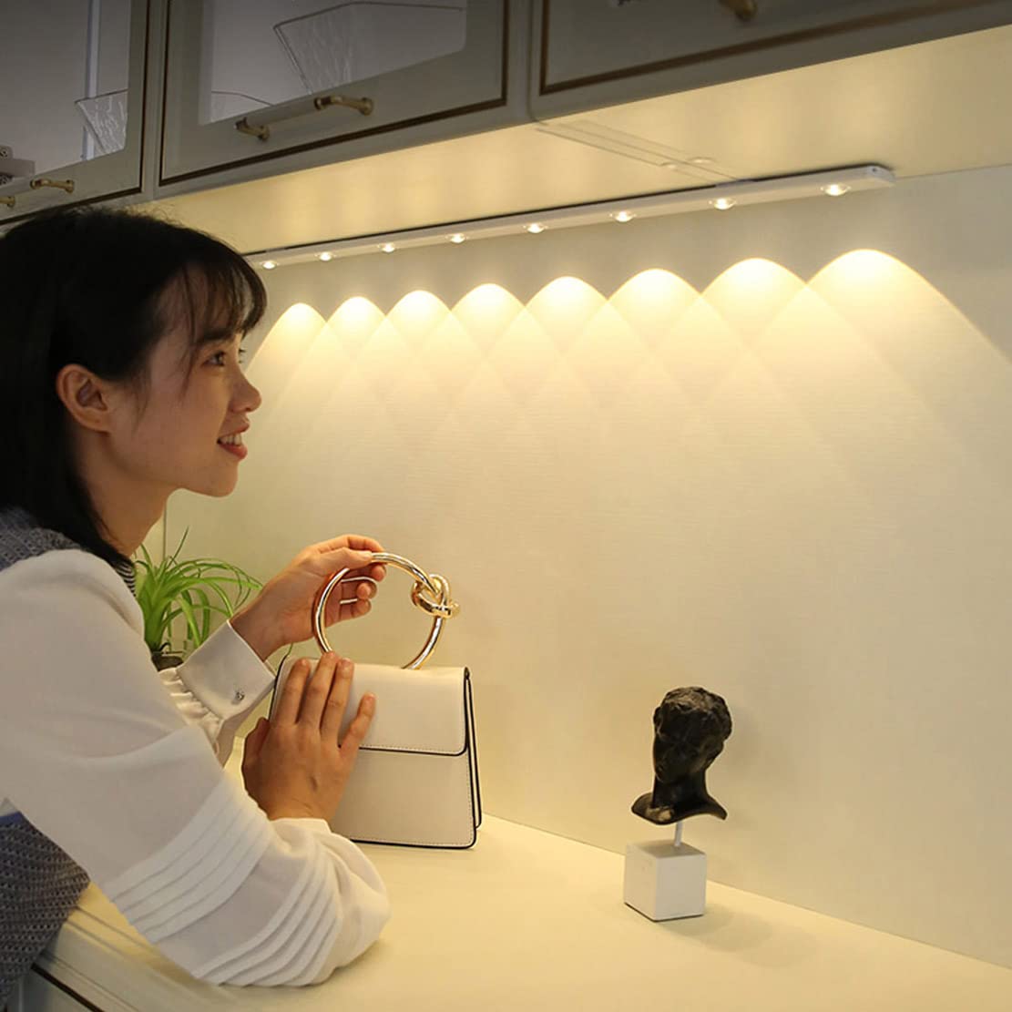 LED Schrankleuchte Küche mit Bewegungsmelder Unterbauleuchte Batteriebetrieben Akku Kabellos USB Aufladbar Dünn Schranklicht mit Schalter Magnetic Lampe,3000K/4000K/6000K,Grau (100cm 10LEDs 3600mAh)