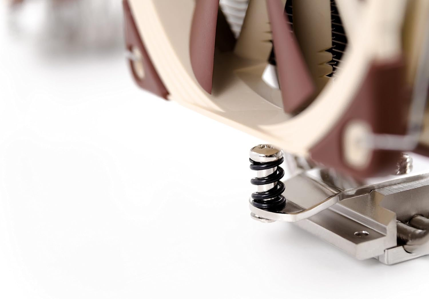 NOCTUA CPU-Kuehler NH-U12DX fuer Intel Xeon dual und quad core mit 120mm Luefter 4 dual Heatpipes inkl. NT-H1 Paste