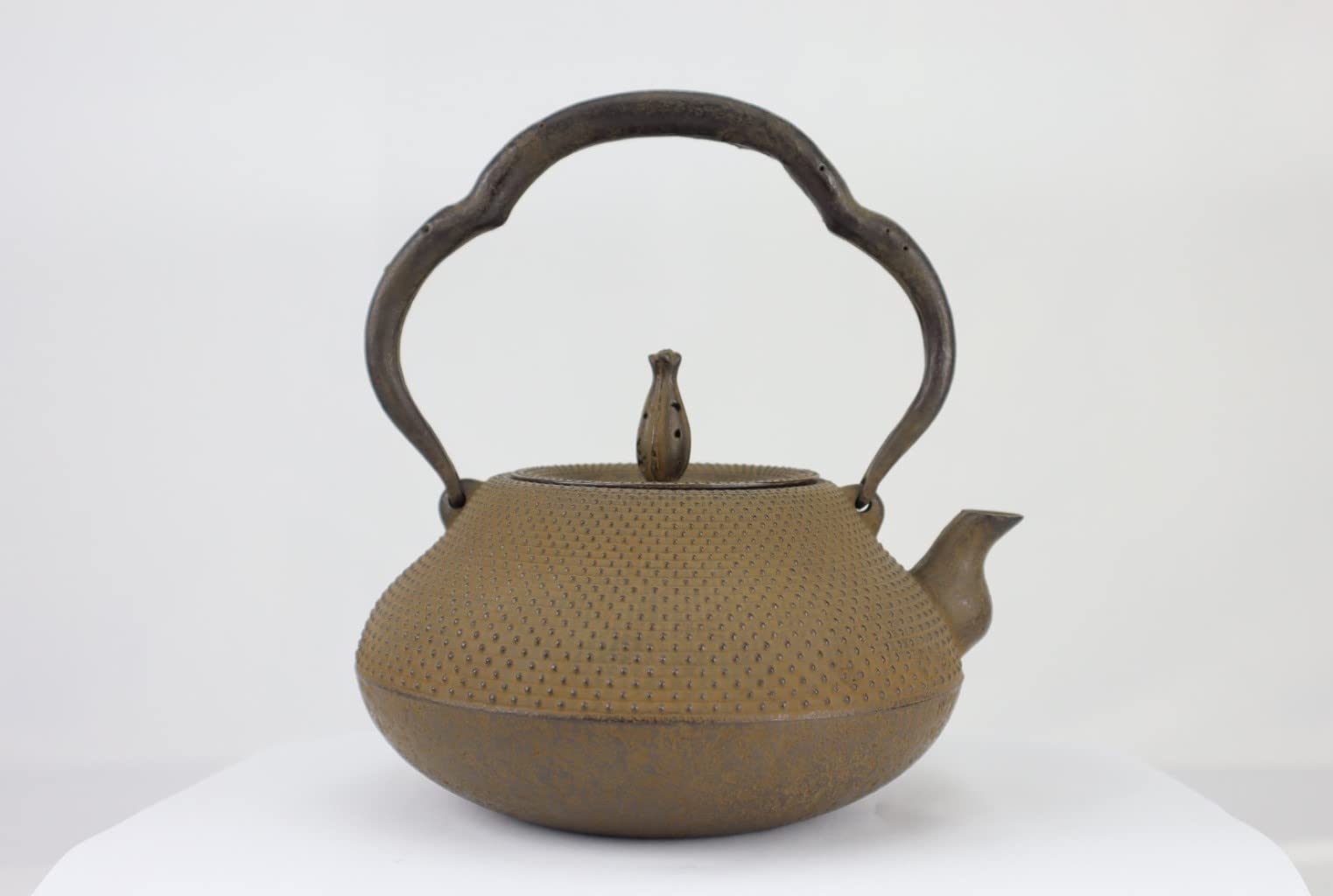 Amazon｜岩鋳(Iwachu) 鉄瓶 18型瓢箪アラレ 茶 1.3l 11002 南部鉄器 
