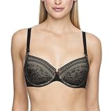 Bedeckt die Brust nahezu vollständig und gibt ihr sicheren Halt