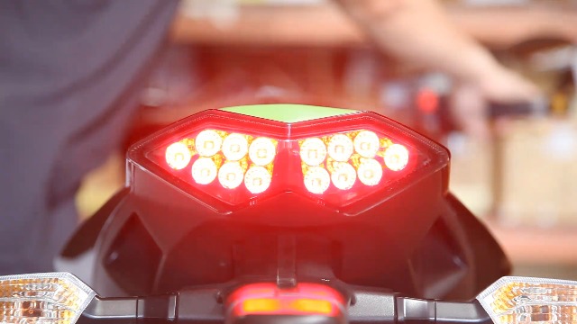 Amazon.com: Motodynamic Integrated Sequential LED Tail Lights