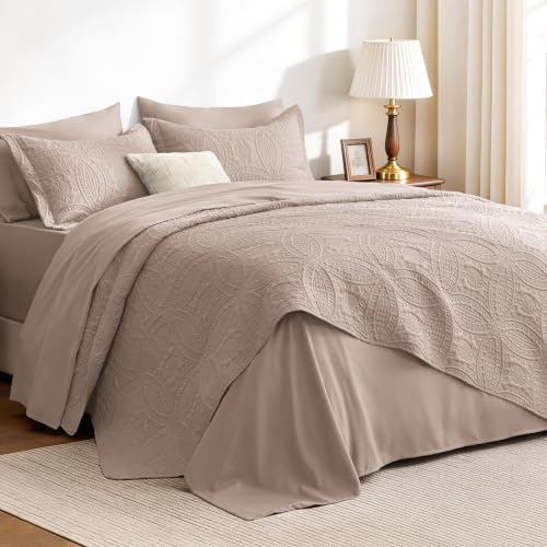 Love's cabin Quilts for Queen Bedspreads, 7 Pieces Bed in a Bag, Burlwood | Fits Mattresses up to 16in, Sheets & Shams Included, Ultra Soft Lightweight Coin Pattern Coverlet, All-Season Bedding Set