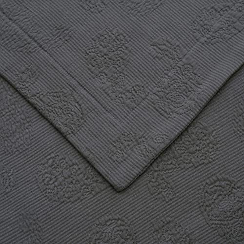 Image of BNM Oversized Paisley Matelasse Cotton Bedspread, Jacquard Weave, Soft and Breathable, All-Season, Cozy and Lightweight, Perfect for Master or Guest Bedroom, Matching Pillow Shams, Grey, King