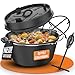 AMZBBQ® Premium Dutch Oven – Doppelt Eingebrannter Gusseisen Feuertopf – Rostbeständiger Schmortopf für Grill, Backofen & Outdoor – inkl. Deckelheber & Untersetzer – 9 Liter & Ohne Füße