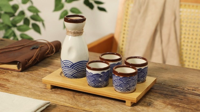 Amazon.com | Mocerakai Ceramic Sake Set 5pcs Japanese Traditional
