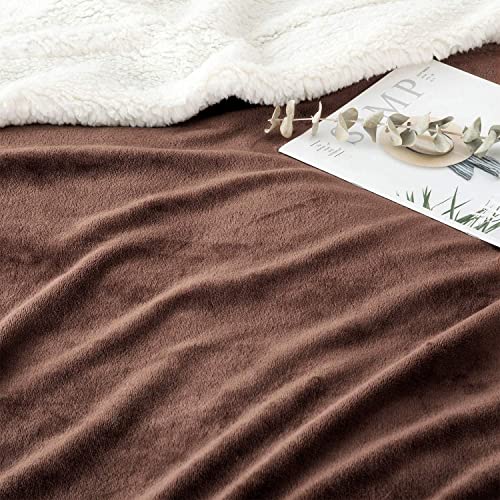 Aspire Homeware Sherpa Fleece Blanket King Size Bed Throws Blankets for Sofas Reversible Soft & Fluffy Thick Large Travel Blanket Microfiber Sofa Throw (Coffee, (200 x 240 cm)) - Cosy Home Interiors Aspire Homeware Sherpa Fleece Blanket King Size Bed Throws Blankets for Sofas Reversible Soft & Fluffy Thick Large Travel Blanket Microfiber Sofa Throw (Coffee, (200 x 240 cm)) - Image 3