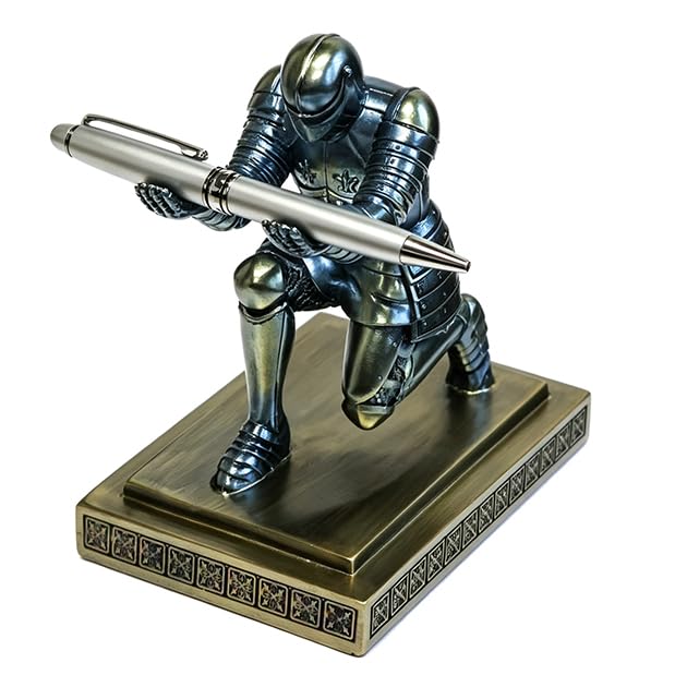 騎士のペン置き Amazon.com : Soldier Executive Knight Pen Holder Personalized Desk