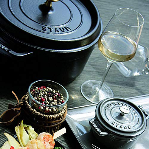 Image of Staub Round Cocotte - 5.5Qt - Grenadine