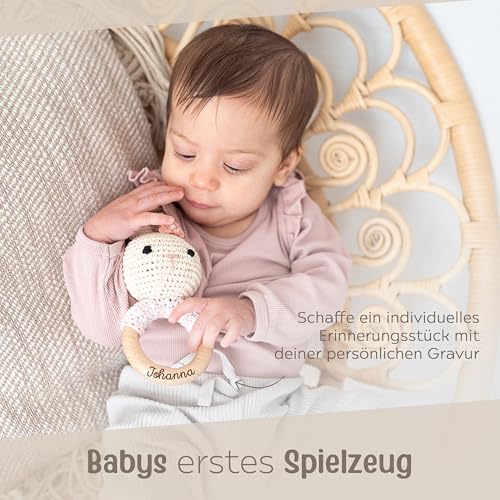 wunderwunsch® - Personalisierter Beißring Baby - Niedlicher Greifling für Baby's ab 0 Monate - Babyrassel mit Name als Baby Geschenk für Mädchen und Jungen (Hase gestreift rosa,mit Gravur)
