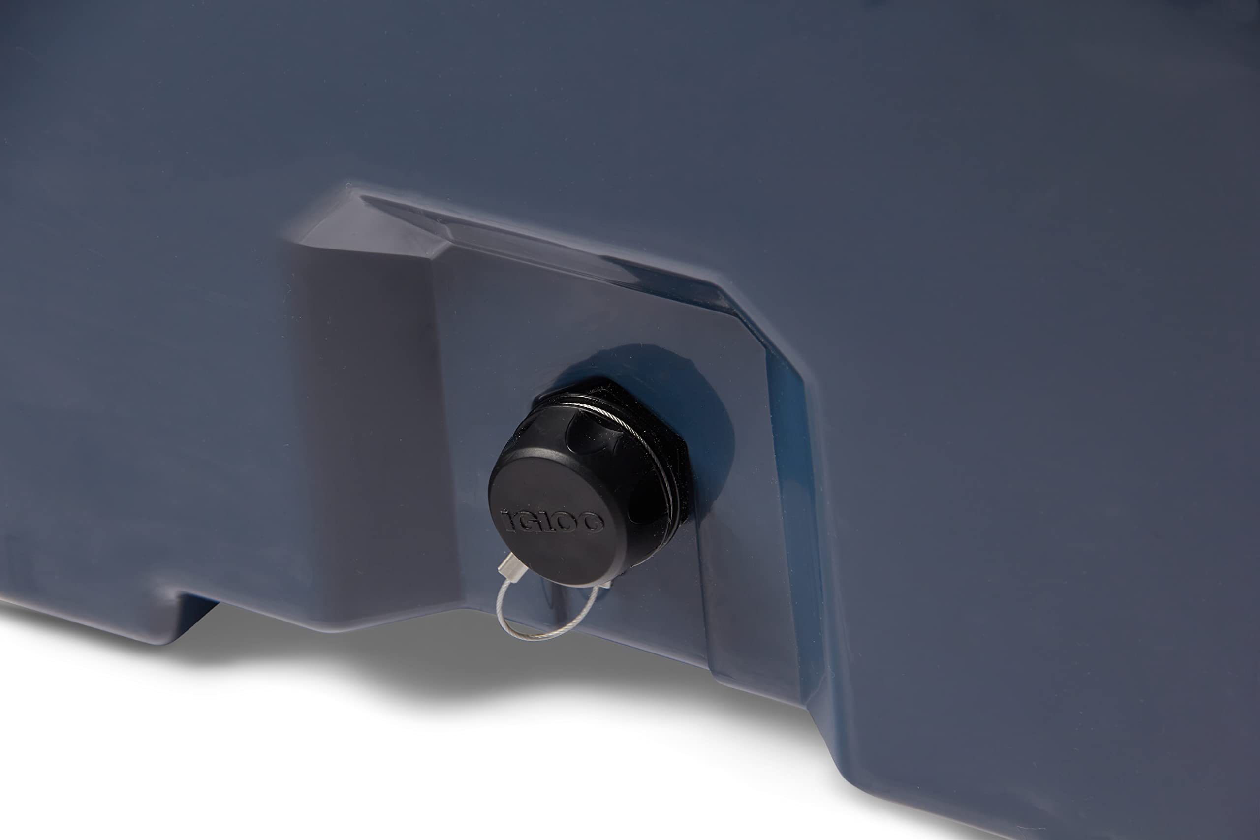 Snapklik.com : 70 Qt Blue IMX Cooler