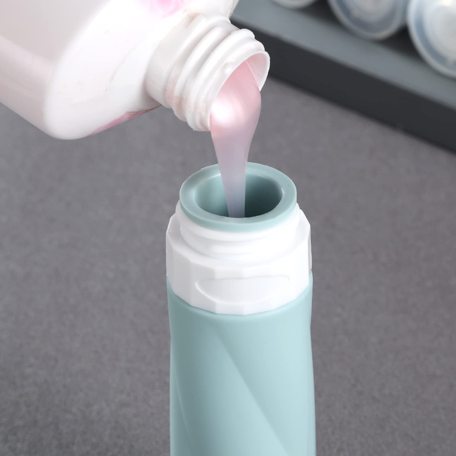 Gemice Reiseflaschen für Toilettenartikel, 85 ml, TSA-zugelassen, Reisegröße, BPA-frei, auslaufsicher, Reiseschlauch, nachfüllbar, Flüssigkeit, Reisezubehör mit transparentem Kulturbeutel, 4 Stück