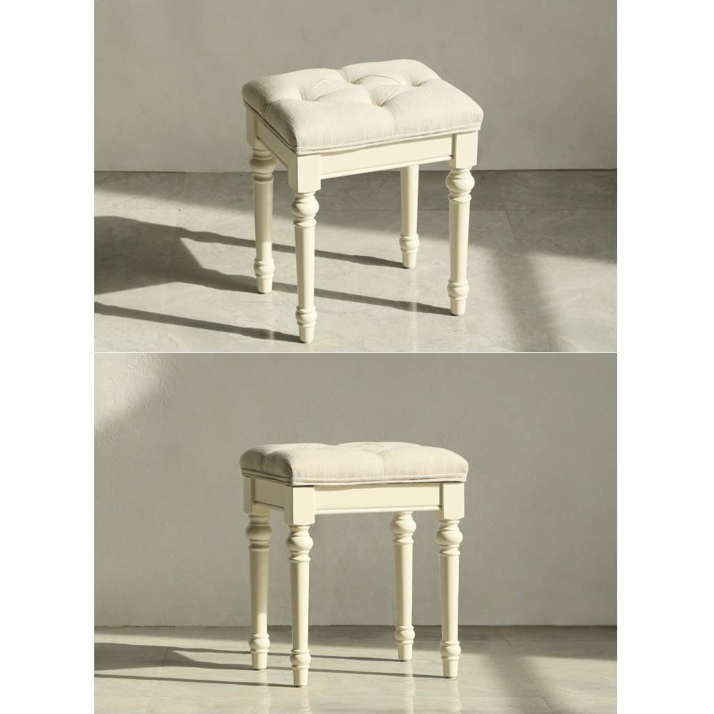 Taburete nórdico tocador elegante con patas de madera y acabado acolchado de alta calidad