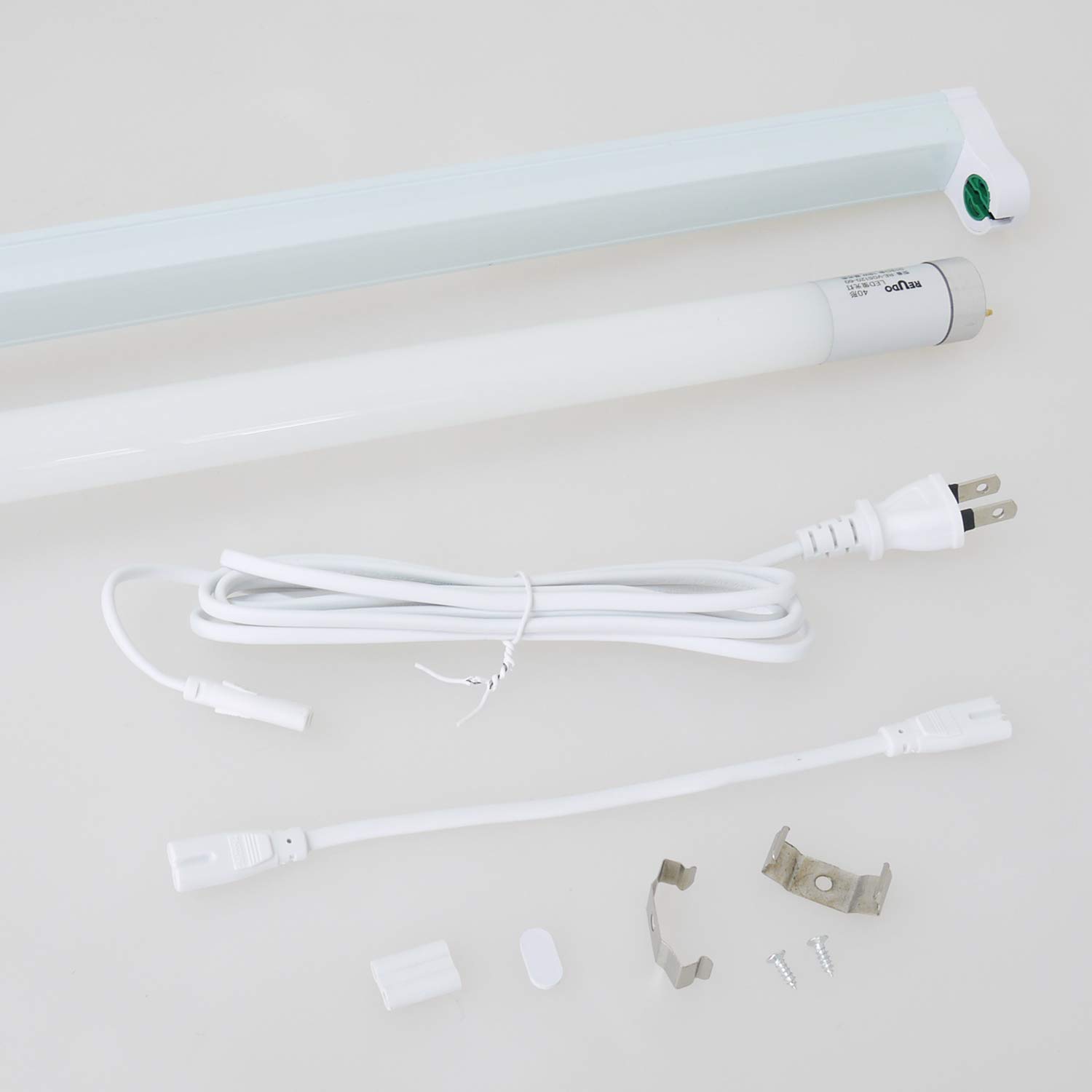 Amazon | 【ACコンセントに差込む電源コード付きで配線工事不要】LED