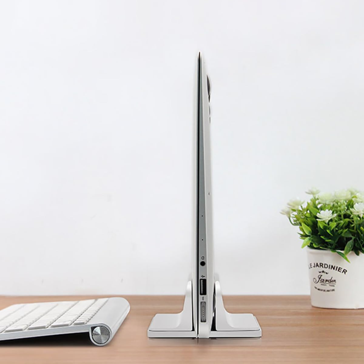 CALLARON Supporto Verticale per Laptop in Lega di Alluminio, Base per Laptop da Scrivania Leggera e Resistente, Dock Verticale per Tablet Stabile e Portatile, Accessorio per Computer