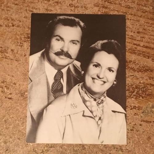 Episode 519: Bob & Betty Sanders from WBBM-AM 780 And Mangam's Chateau Restaurant In Lyons, IL,