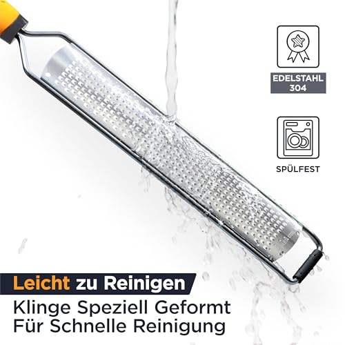 Foto von Deiss PRO Käsereibe - Parmesankäse, Zitrone, Ingwer, Knoblauch, Muskatnuss, Schokolade, Gemüse, Früchte - Rasiermesserscharfe Edelstahlklinge, breit, spülmaschinenfest