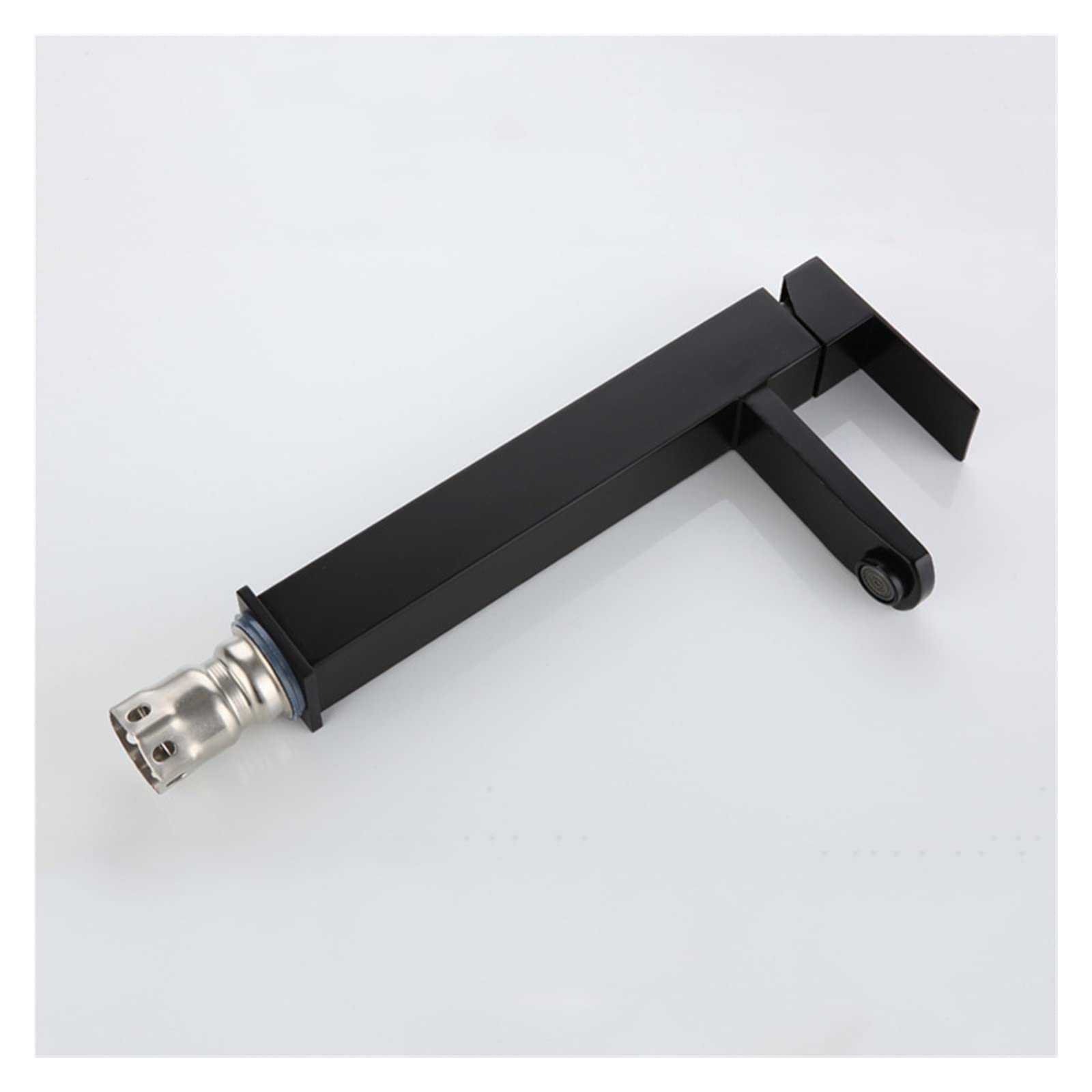 Robinet de lavabo noir long pour moderniser une salle de bains familiale FIDEMM