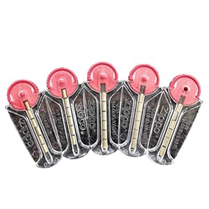 Zippo 5 x rollen van 6 vuurstenen. De 30 vuurstenen allemaal samen. Container.