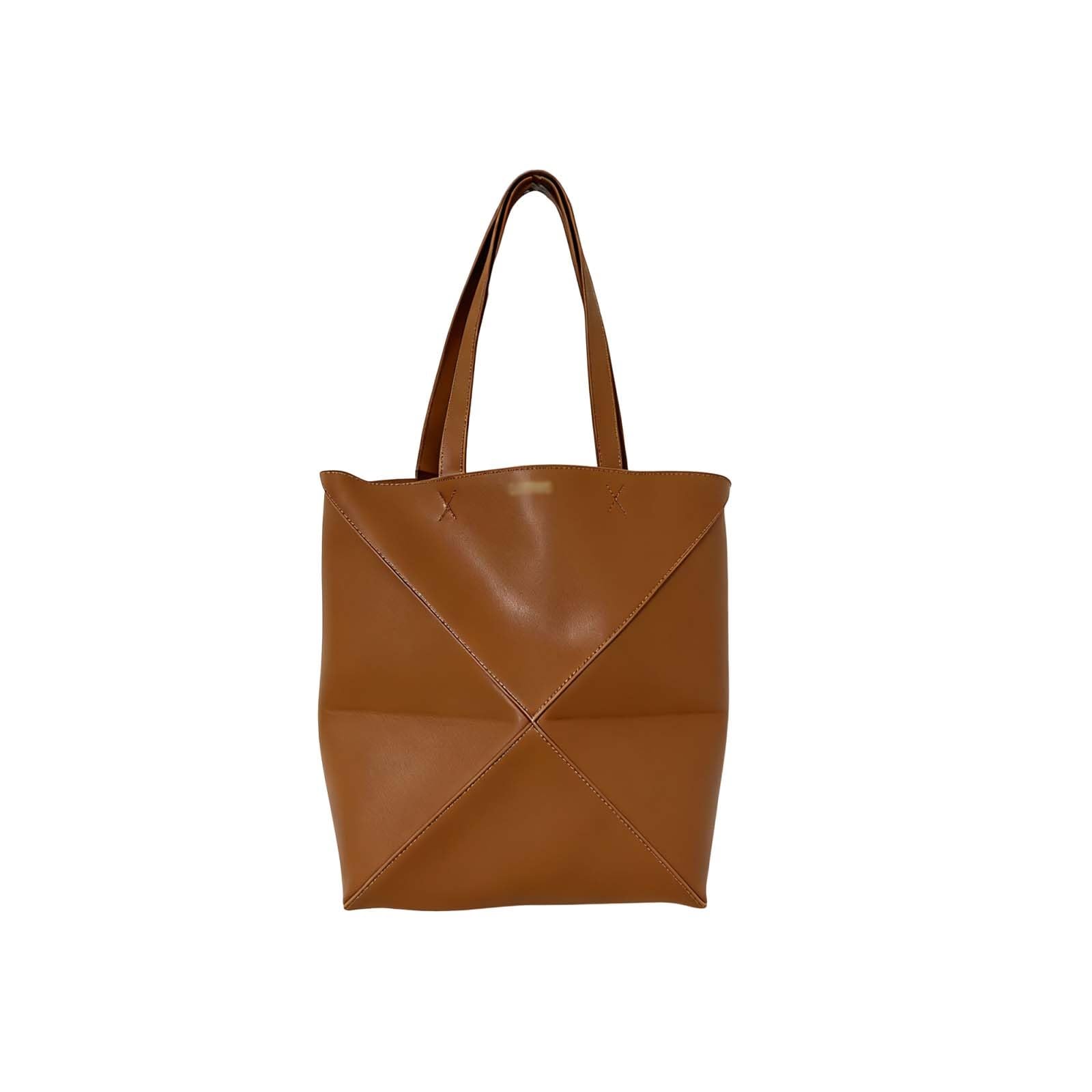 Sac à main bandoulière tendance et grand fourre-tout en cuir
