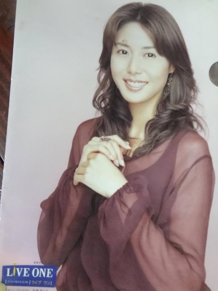 クリアファイル　松嶋菜々子　5枚セット Amazon.co.jp: 松嶋菜々子 クリアファイル 5枚セット : 文房具