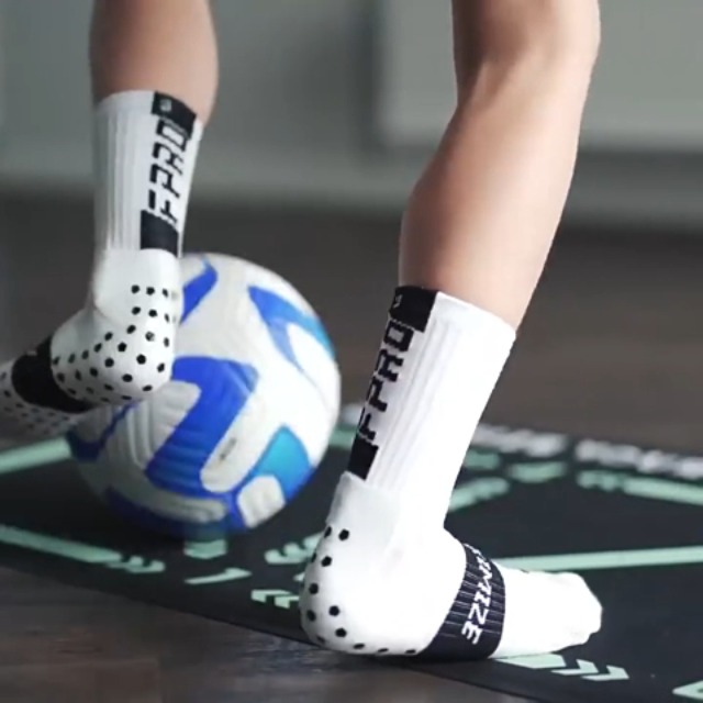 Tappetino Allenamento Calcio - Migliora Controllo Palla, Coordinazione E Velocità, Antiscivolo E Silenzioso - Foto 13