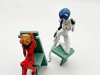 貞本義行 新世紀エヴァンゲリオン 式波・アスカ・ラングレー 貞本義行が描く「【愛蔵版】新世紀エヴァンゲリオン」のカバー