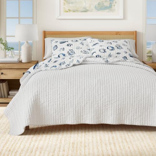 Great Bay Home Coastal Quilt Set - 2-Piece Twin/Twin XL Size Nautical Bedding Set - Lightweight, All-Season, Reversible Bedspread (Fish & Coral) - Image 5