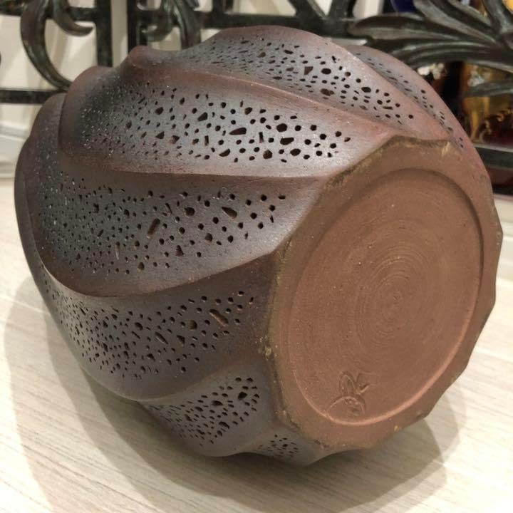 究極の美◼️蔵から超凄そうな超迫力のある特大な壺が出てきました。壷、古美術、花道具 究極の美蔵から超凄そうな超迫力のある特大な壺が出てきました 壷 古