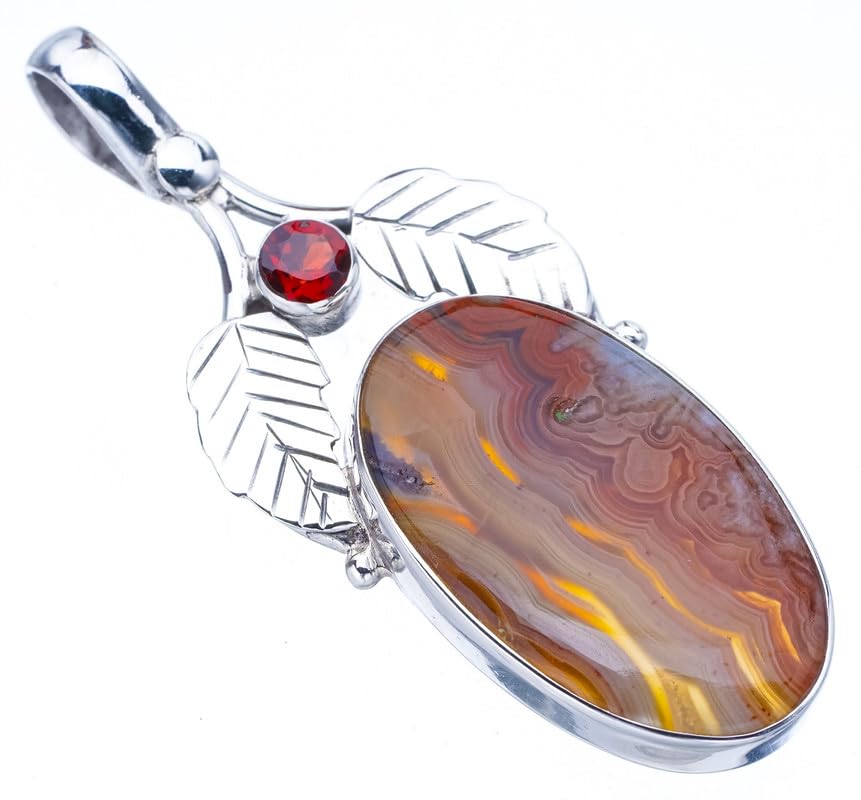 Pendentif agate dentelle naturelle pour sublimer votre style bohème chic