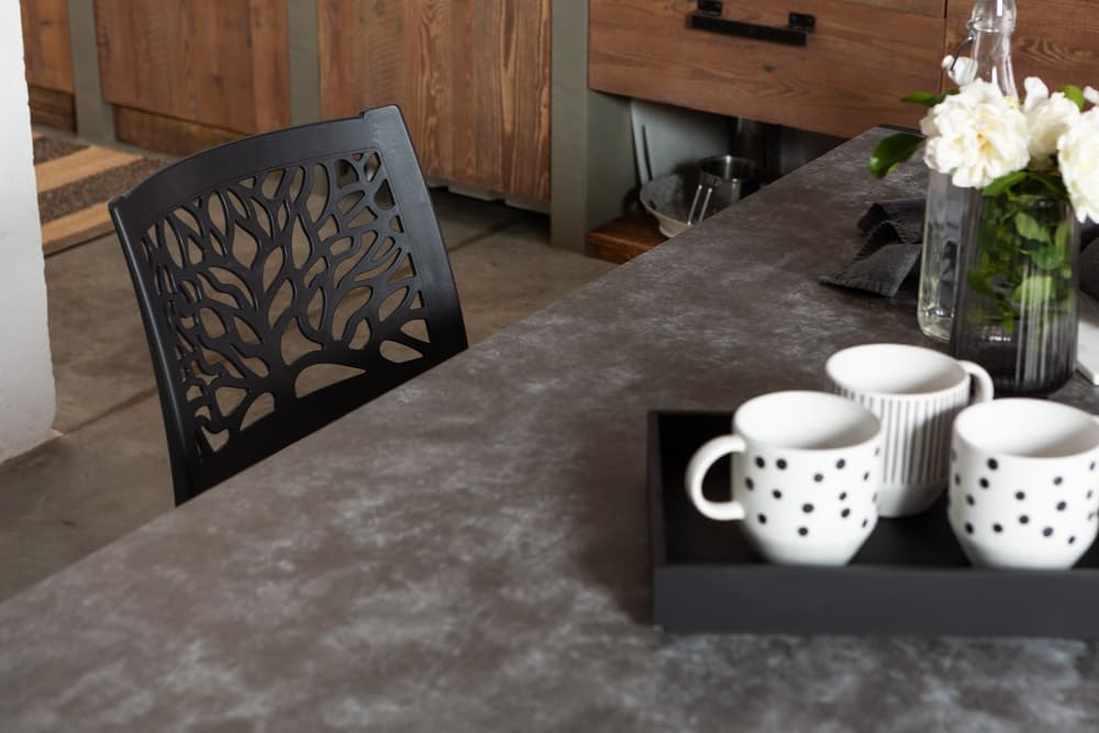 SIEDITI FUORI E DENTRO 2 schwarze Stühle aus Polypropylen für drinnen und draußen