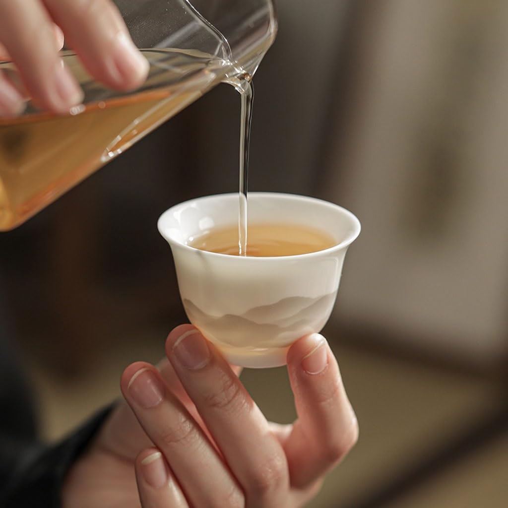 GSOUL Kungfu Tea cup Creative Handmade Small Teacup White Porcelain Kung Fu Household Tea Cup Host Drinking Small Tea Cups