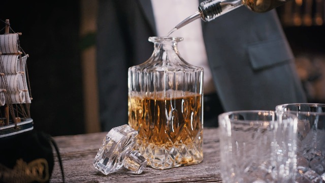 Set Decanter Per Whisky Whisiskey – 700 Ml Con 4 Bicchieri, 4 Pietre E Accessori, Regalo Di Lusso Per Uomini