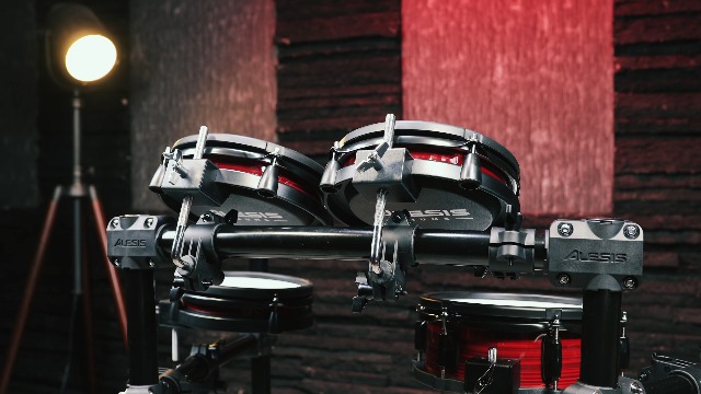 ALESIS RECITALPRO &neewerZ型スタンドキャスター付セット Alesis Nitro Pro Electronic Drum Set COMPLETE DRUM BUNDLE – Kraft