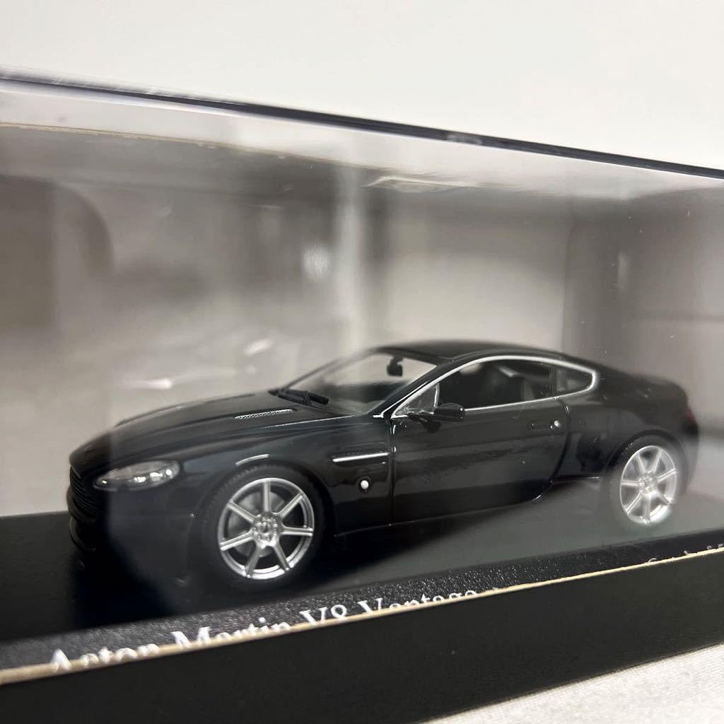 Amazon | MINICHAMPS 1/43 Aston Martin V8 Vantage Black PMA