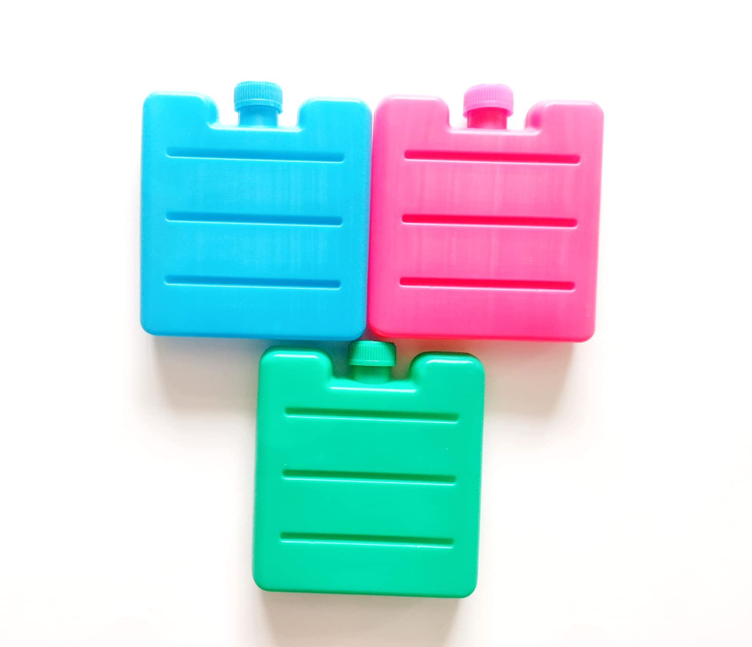 WHITE BERRY Set of 3 Mini Ice Brick Pack Blocks Reusable Fast Freeze Water Filled Ice Cubes Freezer Cooler Bag Box Travel Picnic Garden Parties Summer Events Your Cocktail Set BBQ's or General Use