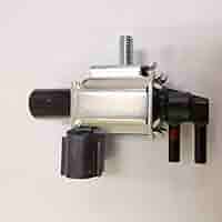 MKG。 OEM Vapor Canister Purge Solenoid K5T46494 MR40468 For