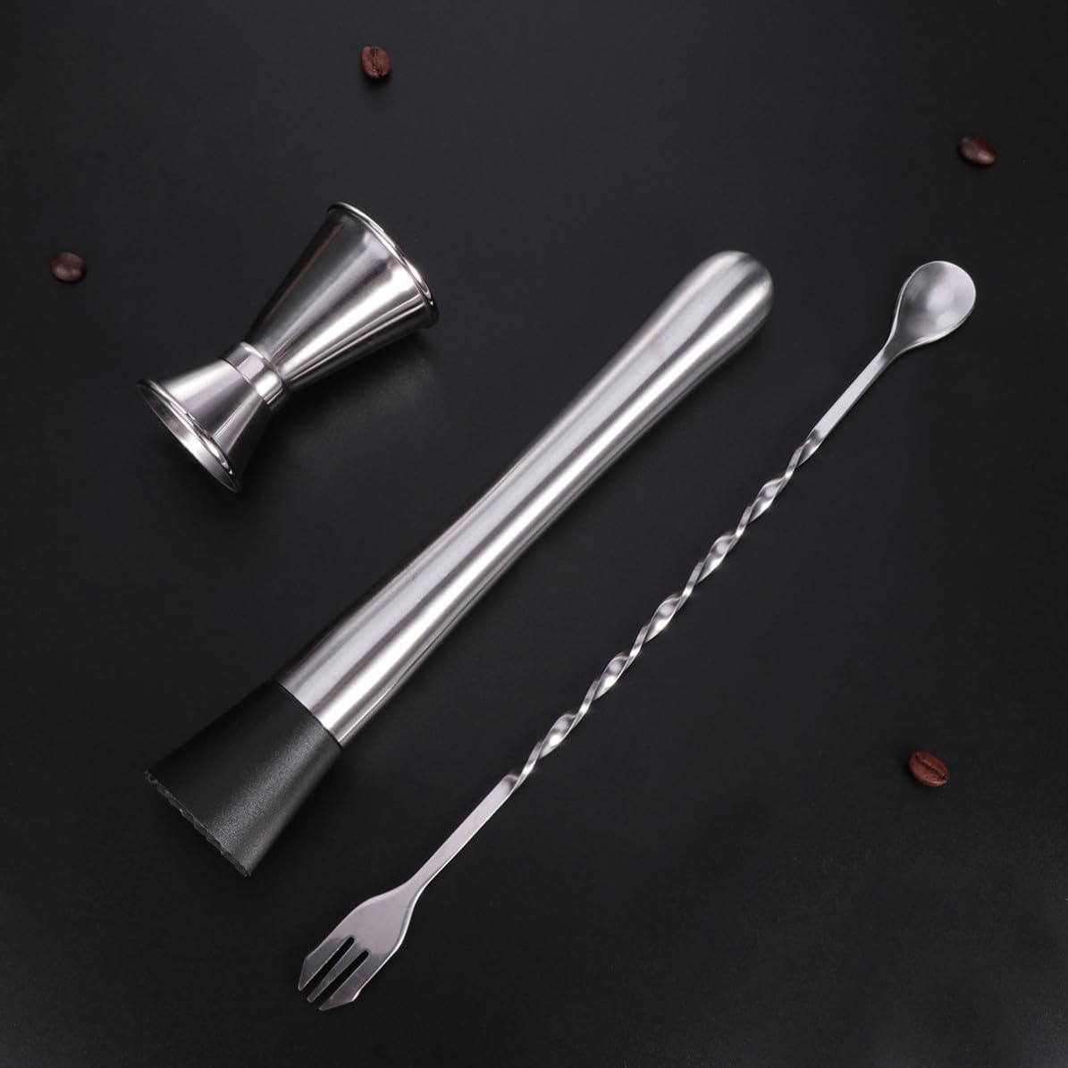 Kit Cocktail Professionnel Shaker à Cocktails 4 Pièces en Acier Inoxydable Doseur et Becs Verseurs, Préparation de Boissons Alcoolisées à Domicile
