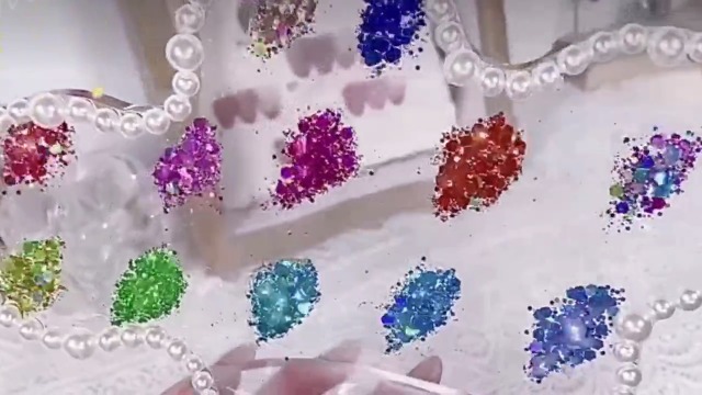 HEMOER 12 Colors Holographic Chunky Glitter, 144g Craft Glitter Cosmetic Grade Sequins for Body, Face, Eyes, Craft, Epoxy Resin, Tumblers, Festival Party-12g Each Bottle