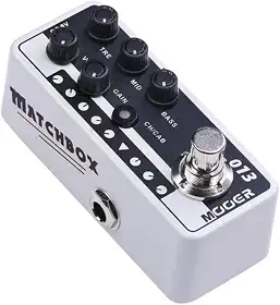 Mooer Pedal Preamp Matchbox M013 | para Guitarra, Digital, Dois Canais, EQ de 3 Bandas, Simulador de Gabinete, Compacto, 9V DC