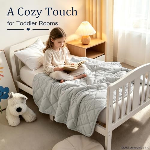 Image of BEDSUM Toddler Quilt 43x60, Microfiber Kids Quilt Toddler Bed, Light Grey | Lightweight Soft Comfort for Toddler Beds, Daycare, Preschool Naps, Boys Girls, Machine Washable All Season Toddler Comforter
