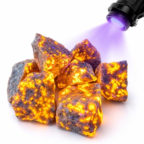 AZKRWFLM Yooperlite Rocks 200g/0.45 lb UV Reactive Fluorescent Minerals Natural Raw Rough Stones Glows Under 365nm UV Light Unpolished Rocks for Rock Tumbler Tumbling & Fountain Decor