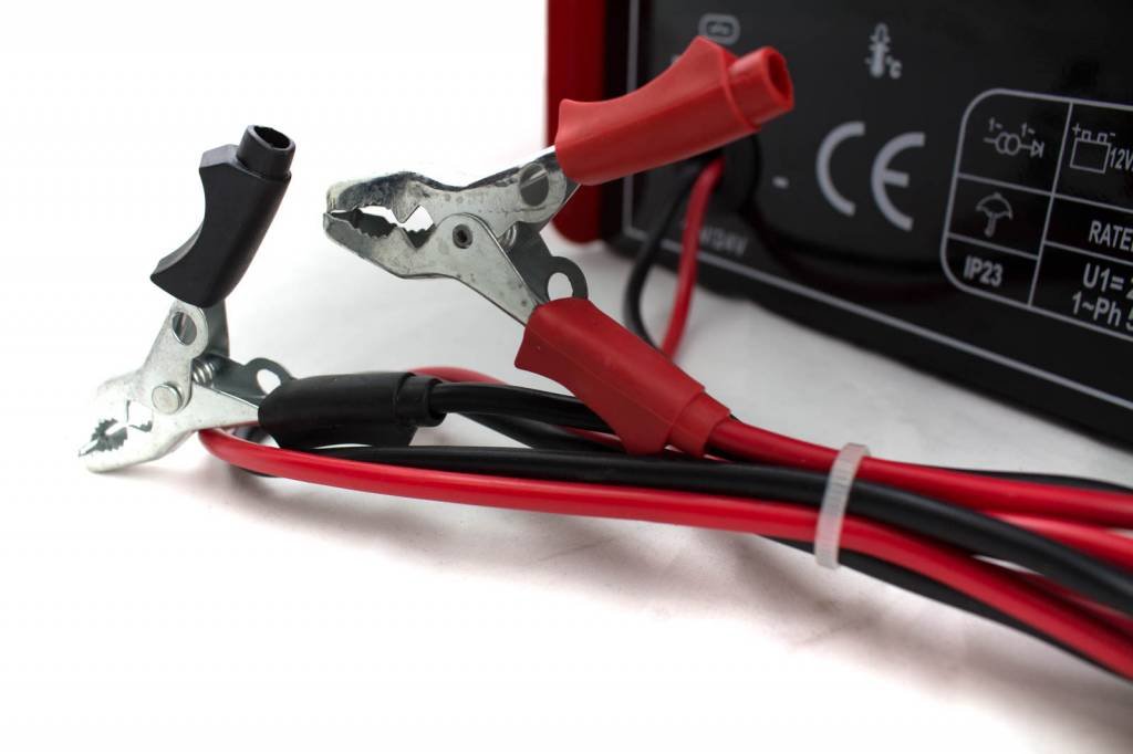 Airpress Cargador de Baterías BC 50 | 40A | 12V / 24V | Para baterías 40–400 Ah | Cargador eléctrico profesional 230V