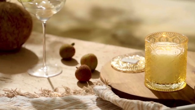 Amazon.com: LA JOLIE MUSE Tahitian Lychee Candle - Lychee, Melon