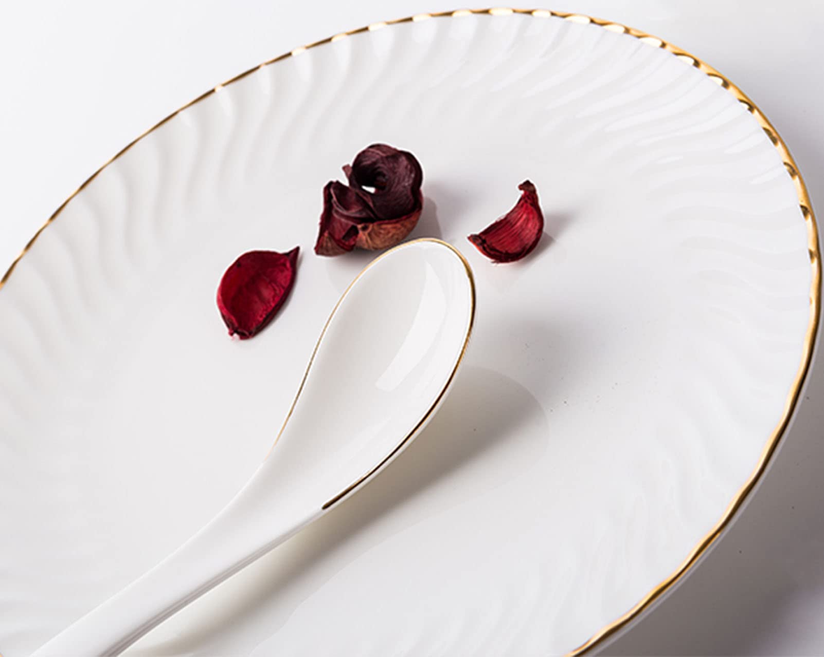 Okrągły zestaw obiadowy, ceramiczny zestaw obiadowy 28 szt., serwis na 6 naczyń, zestawy porcelany stołowej ze złotą obwódką, nowoczesny komplet obiadowy z pełną obsługą, zestawy talerzy i misek,