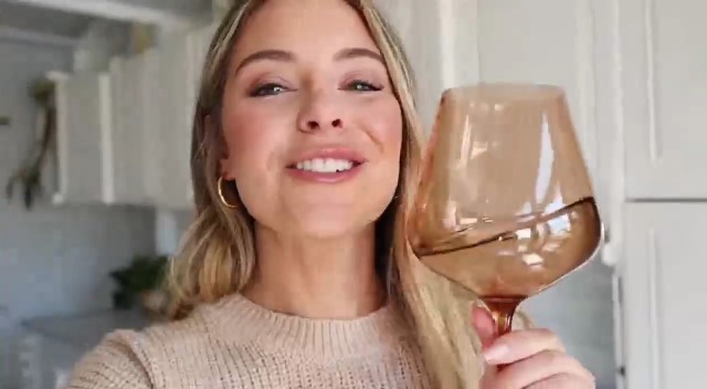 Amazon.com | Physkoa Venus Wine Glasses Set of 6-18oz Hand Blown